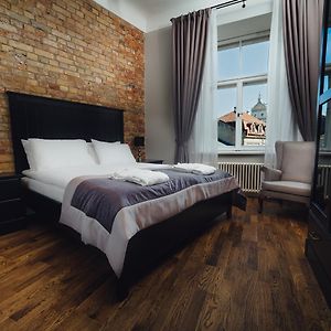 Sherlock Art Hotel